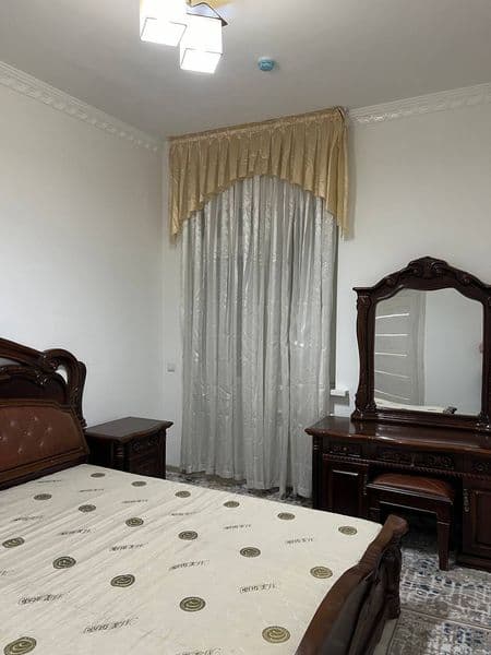 Сергили Спутник 16 а да 2 хонали КВ ижарага берилади .5 Чино