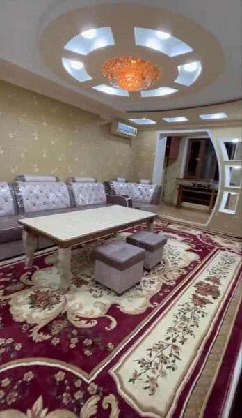 Аренда улица Арнасай.  Трёх переделанная на четырех.  Можно 