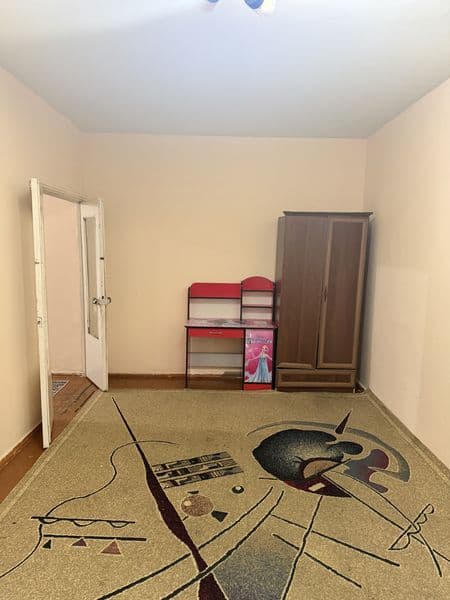 1 xonali uy ijaraga beriladi<br />
<br />
Maktab va bog'cha 