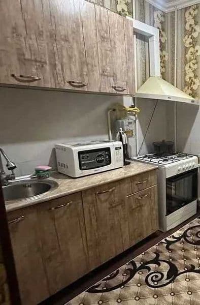 Ер-хотинга квартьирада оила билан шерикликка тургани хона бо — фото 3