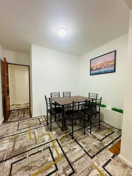 chilonzor novza metroni yonida <br />
2*3/2/4<br />
makleris
