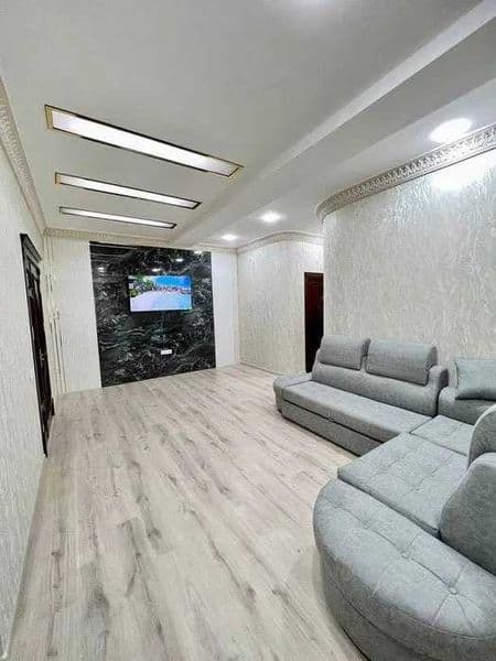 Район: Яшнабадский<br />
Адрес: Авиатор<br />
<br />
• Комна — фото 2