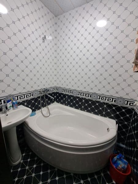 Uyim Novza metrosi yonida, Chilonzor tumanida. Metro va tran — фото 3