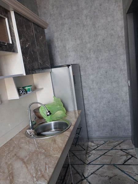 Sergili 2-bekat yonida kvartira bor.  Qizlar uchun. Narxi 65 — фото 4