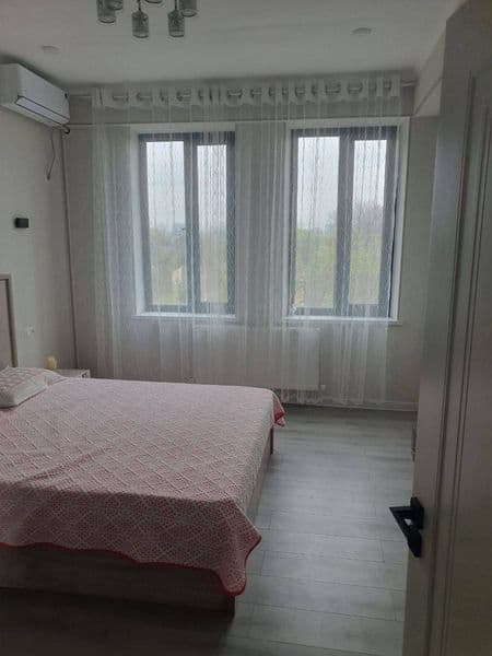 Yakkasaroy megic city yaqinida joylashgan kvartira 1 xona 2 