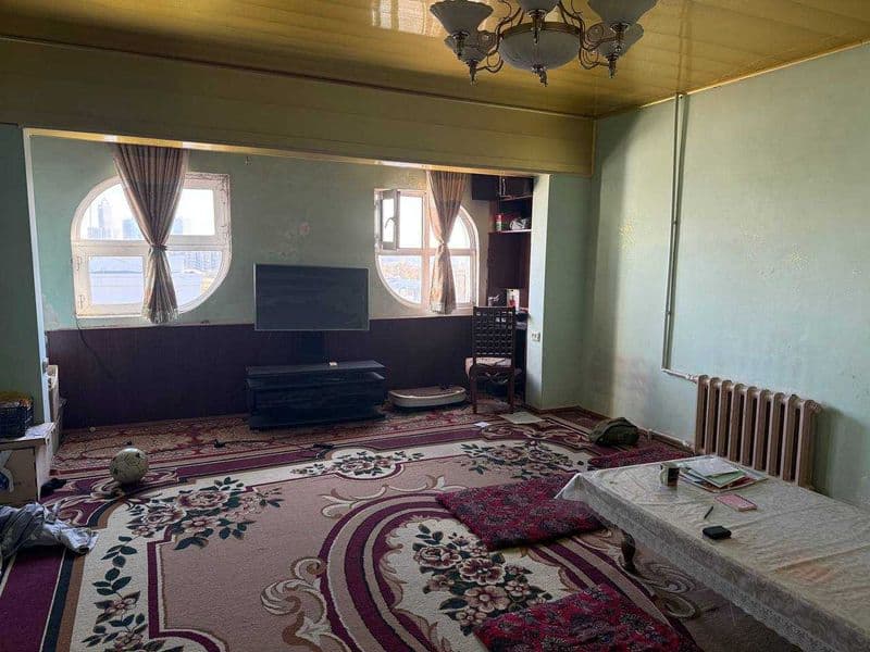 Шайхонтохур тумани ғунча кинотеатрни олдида тинчлик метро як