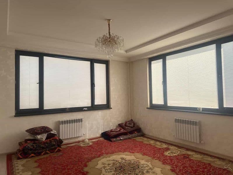 4 ta qiz qoʻyiladi hamma shart shAroyitlarga ega kvartira ja