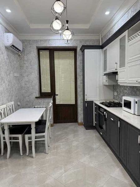 Сдаётся шикарная 2-комнатная квартира в Новостройка<br />
<b — фото 5