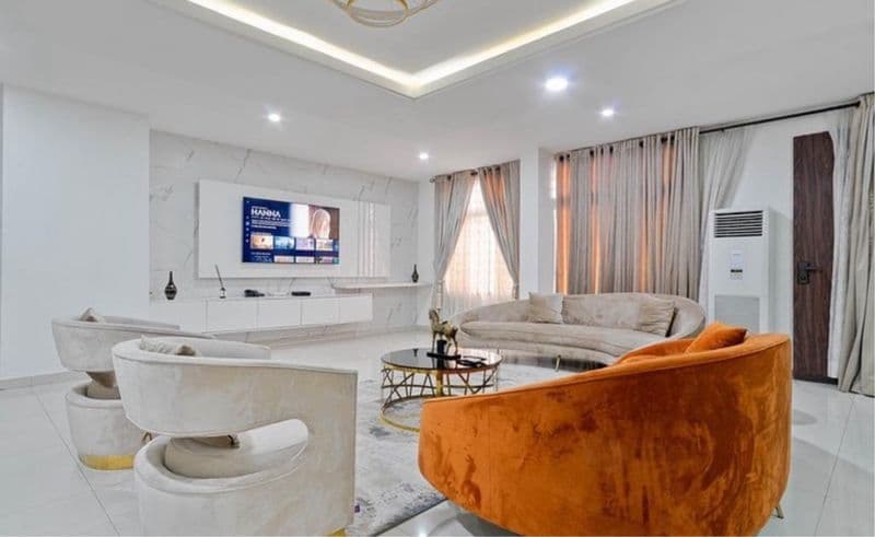 Аренда<br />
Мирабад Авеню <br />
<br />
Количество комнат:3 — фото 2