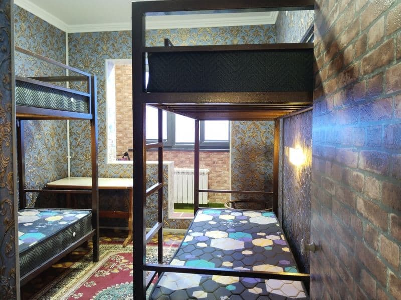 The newly renovated 2 rooms apartment is for rent for decent — фото 3