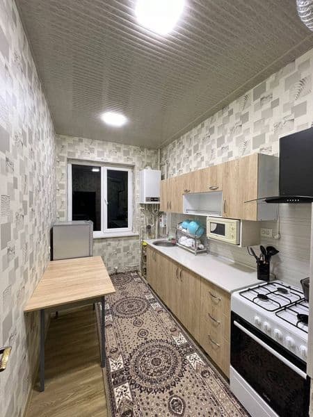 Район: Яшнабод<br />
Ориентир: Обод макон<br />
Планировка: 