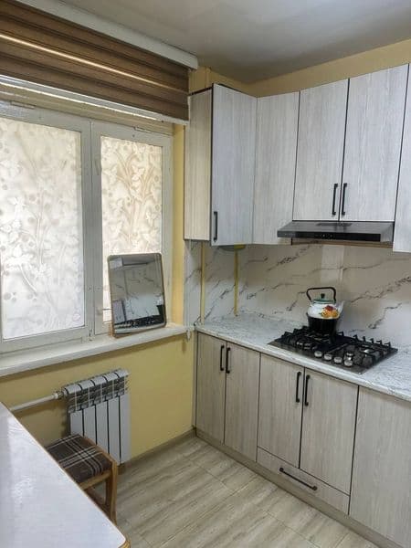 Аренда яккасарай район.  Двух комнатная.  Есть телевизор хол — фото 2