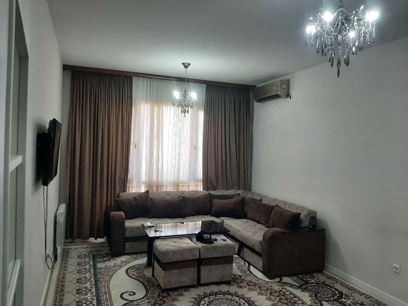 Arenda Olmazor city <br />
1 xona 13 etaj 18 etajka <br />
X