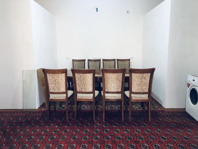 Тошми  талаба кизларга комфорт уй.Тёплый пол,ванна туалет ич