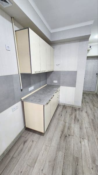 Первый этаж вдоль дороги. Центр города. Евро ремонт. Самсунг — фото 4