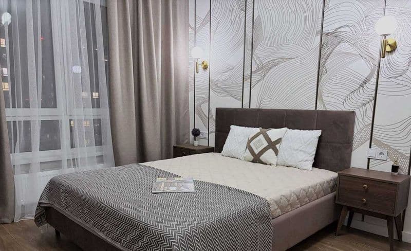 2 комнатную квартиру на 5 этаже,<br />
В квартире есть все н