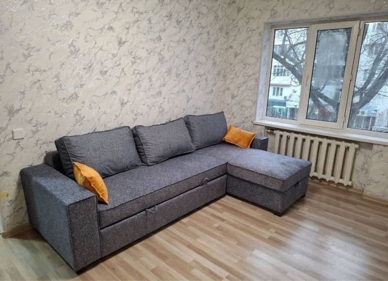 Максим горький<br />
1/3/5<br />
Евроремонт <br />
35 м2<br 