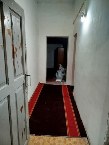 Сдаётся квартира в старых Сергелях ремонт средний.<br />
Все