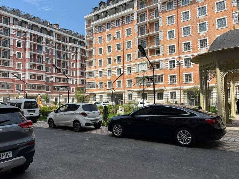 Сдаётся квартира на ЖК Гринвич‼️<br />
Ориентир - Узбум<br /