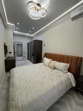 Район: Yunusabad<br />
Адрес: JK Shohsaroy<br />
<br />
Комн