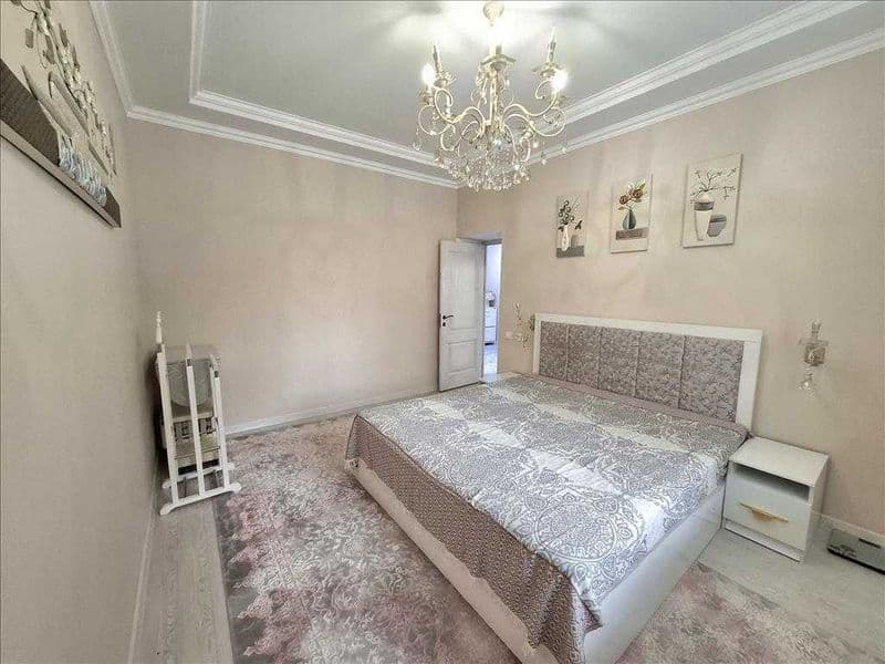 Район: Чиланзарский<br />
Ориентир; рядом метро М.Улугбек<br