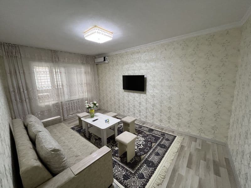 3 ком./3/4 Квартира.<br />
70кв.м +12кв.м балкон<br />
Сдаёт — фото 2