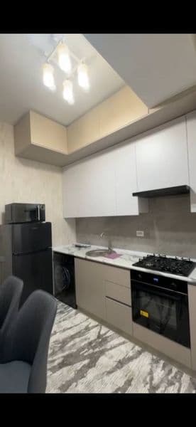 Квартира новая с новым евро ремонт ом мебель техника всё нов