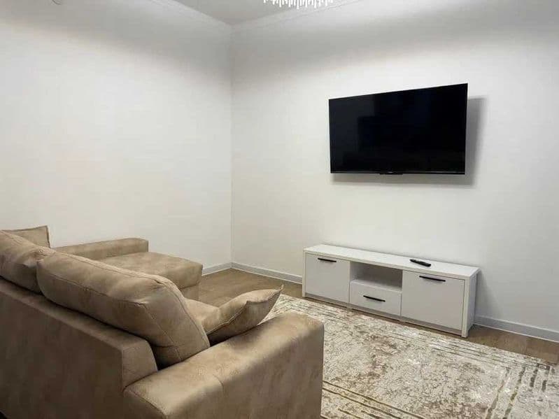 Район ; Юнусабад<br />
Адрес : метро Юнусабад<br />
<br />
— — фото 4