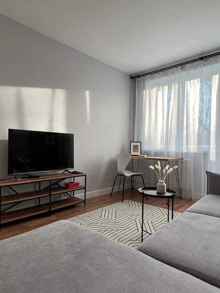 2 комнатную квартиру на 4 этаже,<br />
В квартире есть все н — фото 4