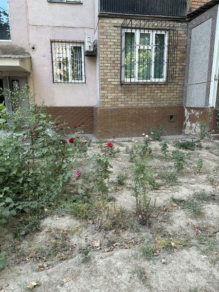 2 xonali uy metro yonginasida qizlarga yoki oilaga 90.167-77