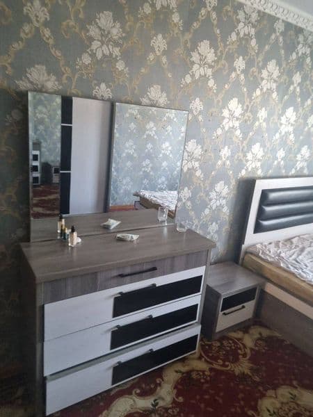 Аренда 2.хонали оилага метро  тинчлик берилади расмдаги уй х