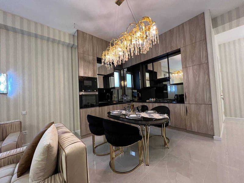 Сдаётся отличная и уютная квартира!<br />
<br />
 Район: Мир