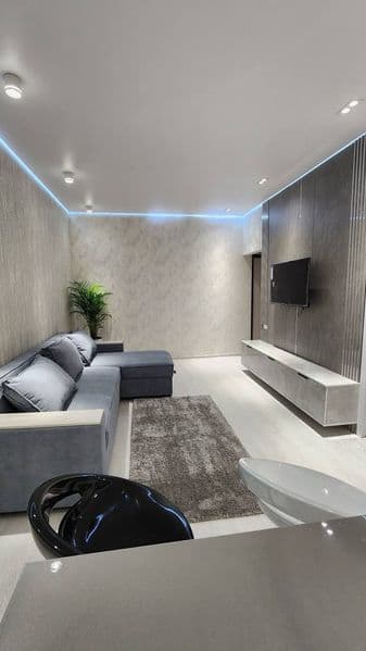 Сдаётся 1 комнатная квартира в Чиланзарском районе, ориентир