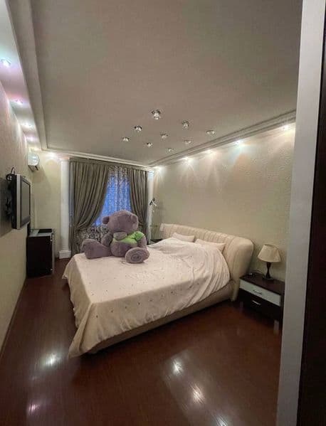 Сдаётся шикарная 2-комнатная квартира <br />
<br />
• Район: