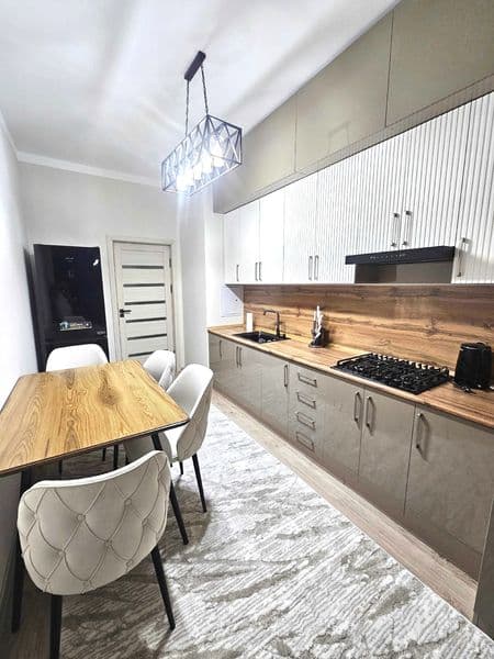 Сдается квартира <br />
<br />
Адрес: Мирабад<br />
Ор-р: По