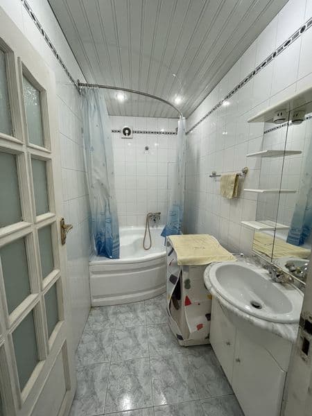 Сдаю 3-х комнатную квартиру в центре города. 3/5/9 Ориентир  — фото 2