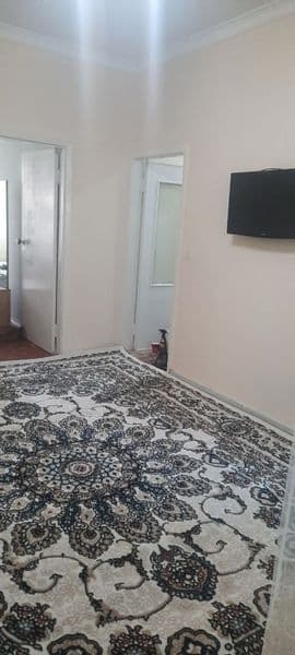 Возле Ок-тепа,круг сдается 2 ком,квартира.Ремонт средний,оку — фото 2