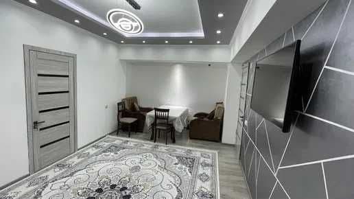 Сдаётся квартира в центре города<br />
Ориентир - м. Айбек<b