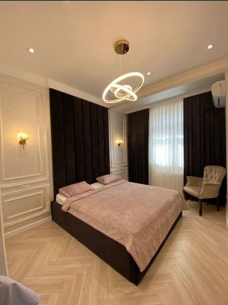 Яккасарайский район<br />
ЖК Parisien<br />
<br />
6/8/8<br 