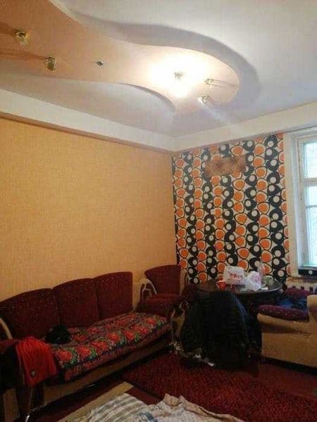 Oybek metroda kvartira bora 2xonali, hamma sharoiti bor, hoz