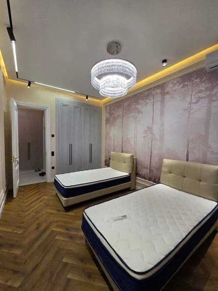 Характеристики:<br />
Новостройка<br />
Этаж: 7 из 12<br />
 — фото 5