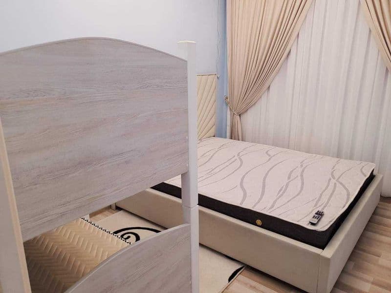 Аренда шикарная 1-комнатная квартира в Новостройка<br />
<br — фото 4