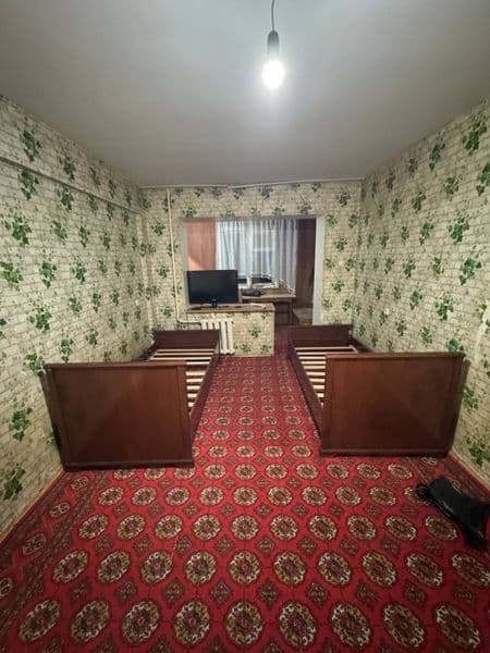 Район - Алмазарский<br />
Ориентир - Сой бой<br />
Комнат - 