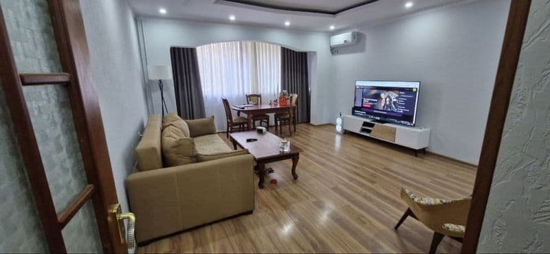 Сдается 2/2/9 в районе Паркентского рынка, на долгий срок. В