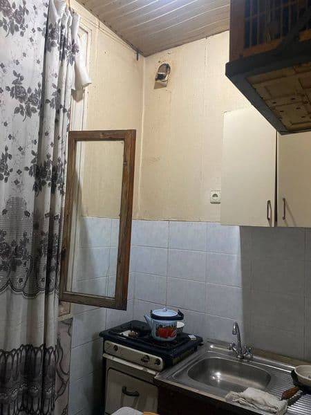 Sirochni kvarteraga odam kerak  bollaga <br />
1 kishi 2 xon