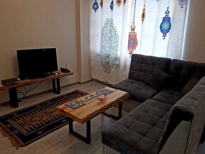 Сдаётся квартира <br />
ул.Нукус. Посольства России<br />
1-