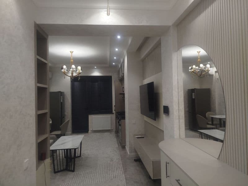 Чиланзар 6 <br />
Метро Мирзо Улугбек <br />
1 комнатная нов