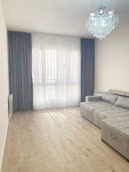 Алмазар сити <br />
2 хона евро<br />
<br />
550$<br />
Всё 