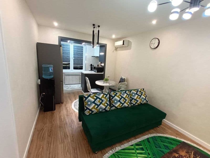 Сдаётся уютная 2-комнатная квартира в центре города<br />
Як — фото 2