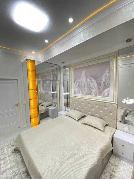 Район: Яккасарайский <br />
Адрес :Шота руставели<br />
Орие